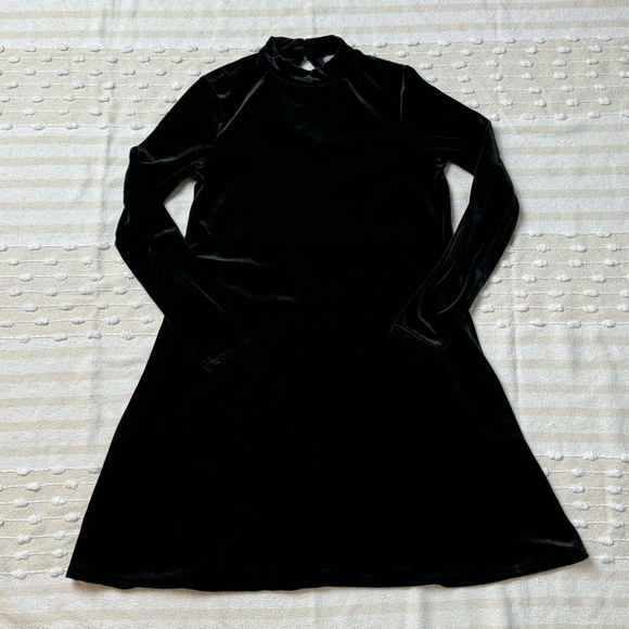 Falls Creek velvet long sleeve turtleneck dress - Picture 4 of 9